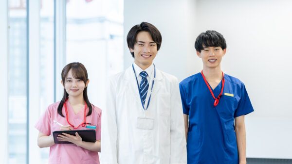 医療法人の理事長とスタッフに贈る、賢い資産形成「選択型DC」導入のすすめ